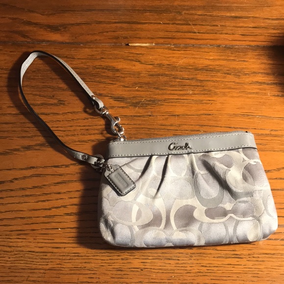 COACH GRAY WRISTLET BAG - Picture 2 of 8